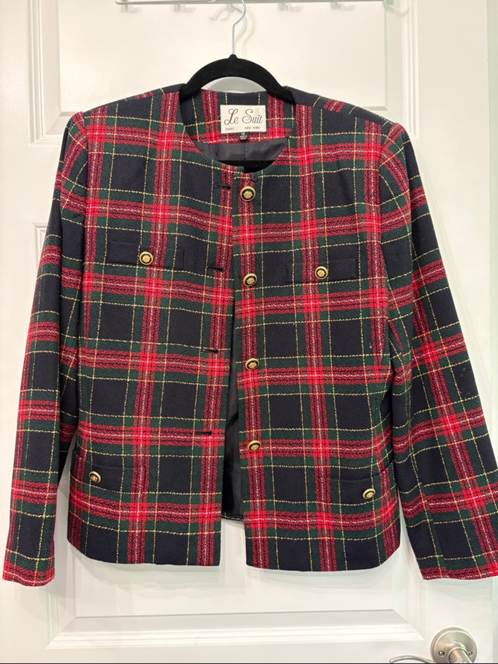 Le Suit Black and Red Plaid Gold-Button Blazer Jacket Women’s
